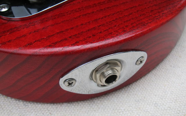 Output jack of the Mini Tele as finished.