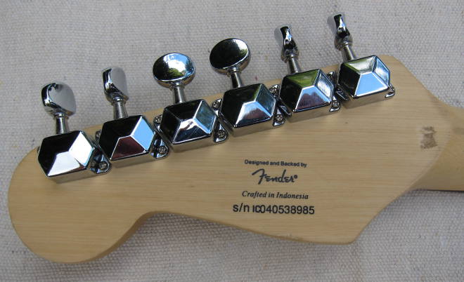 squier mini strat peghead IC040538985 squier mini strat peghead IC040538985