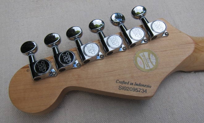 squier mini strat peghead SI02095734 squier mini strat peghead SI02095734